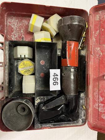 Hilti DX 600 Bolzensetzgerät im Koffer Hilti DX 600 Bolzensetzgerät im Koffer