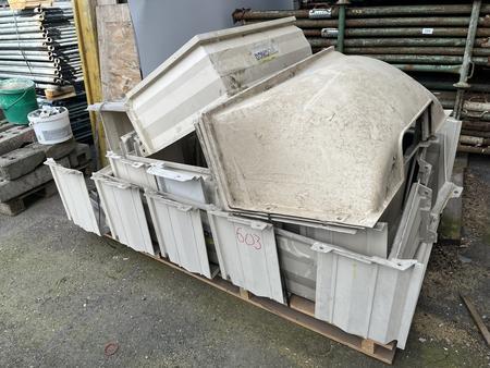 1Palette mit Lichtschachtelementen/Aufsätzen 1Palette mit Lichtschachtelementen/Aufsätzen