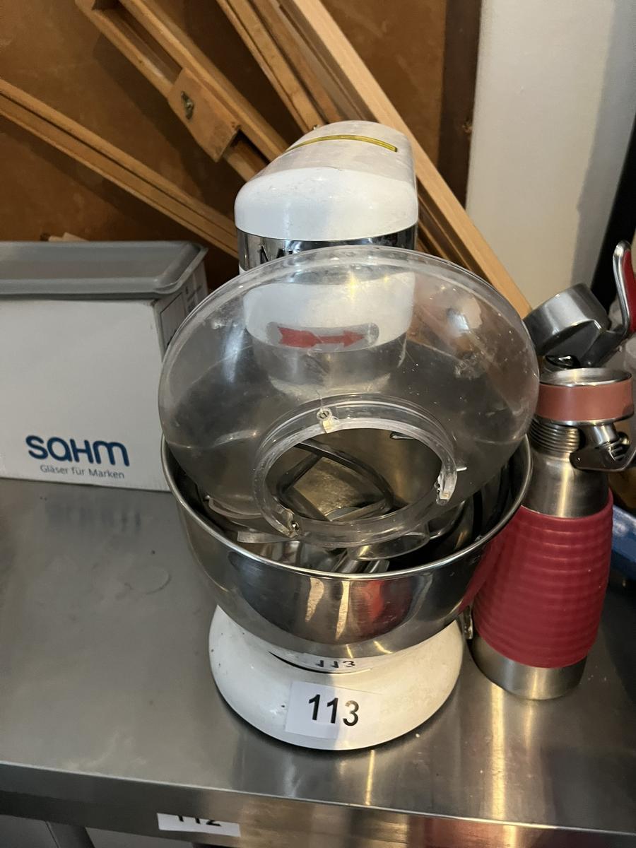 MAY WAY Mixer?d=2025-11-23 15:42:50