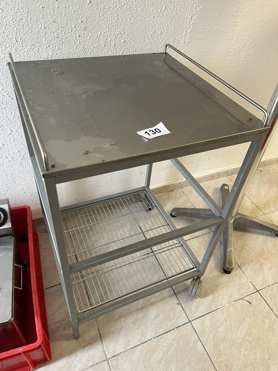 Tisch ca. 55/54/80 cm mobil?d=2025-11-23 15:42:47