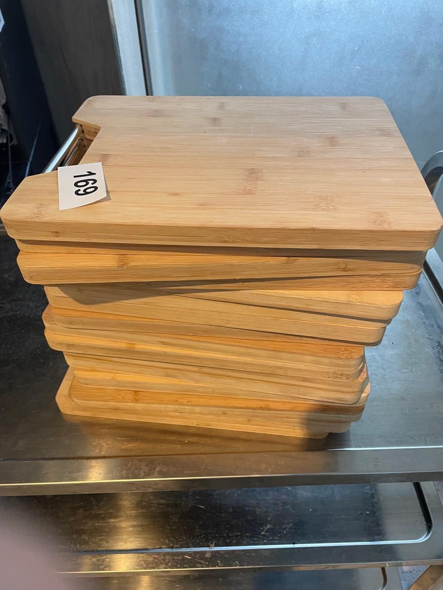 16 Stk. Holz  Bretter?d=2025-11-23 15:42:40