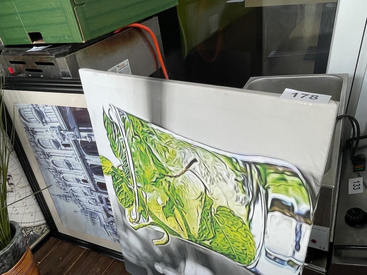 2 Stk. Bilder?d=2025-11-23 15:42:48