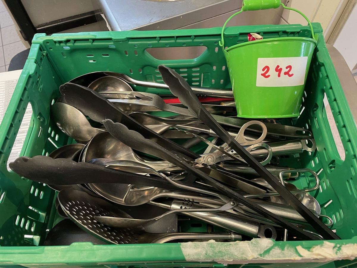 7 Stk. Blechkübel bunt und 25 Stk. Buffetbesteck?d=2025-11-23 15:43:53