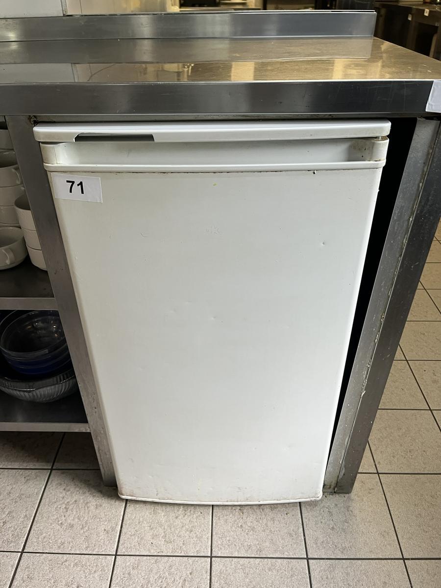 Tiefkühlschrank ca. 47/50/86 cm?d=2025-11-23 15:42:46