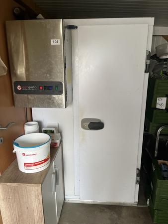 GGM Khlzelle mit Verdampfer/Aggregat Frischdienst inkl.Regale ca.140/120/200 cm mit Boden Stecksystem