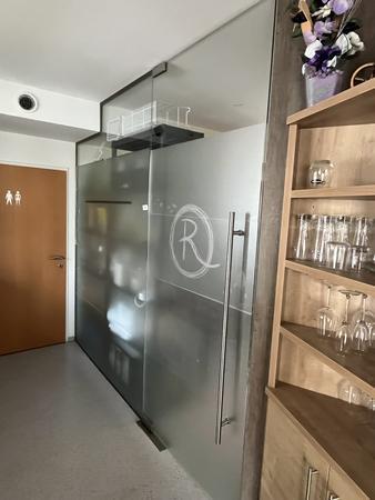 Glaselement mit Flgeltre H:280/L: 260 cm