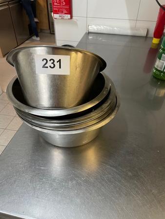 9 Stk. Metall Schsseln, DM 24-33cm