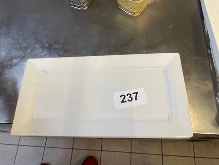 14 Stk. Servierplatten Porzellan, ca. 18x32cm