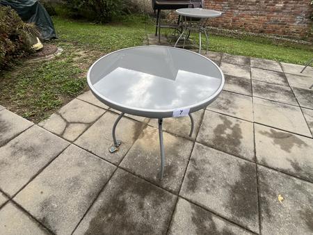 4 Stck Tische ca. 70 cm Durchmesser