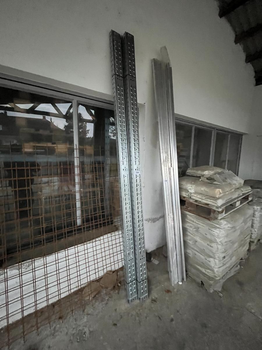 6 Stk. OBO Montageschienen verzinkt 300 cm?d=2025-12-02 17:16:58