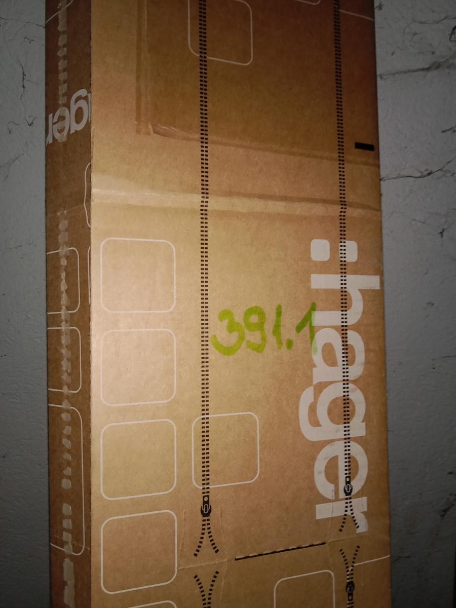 1 Karton HAGER Kabelschiene neu?d=2025-12-02 17:16:53