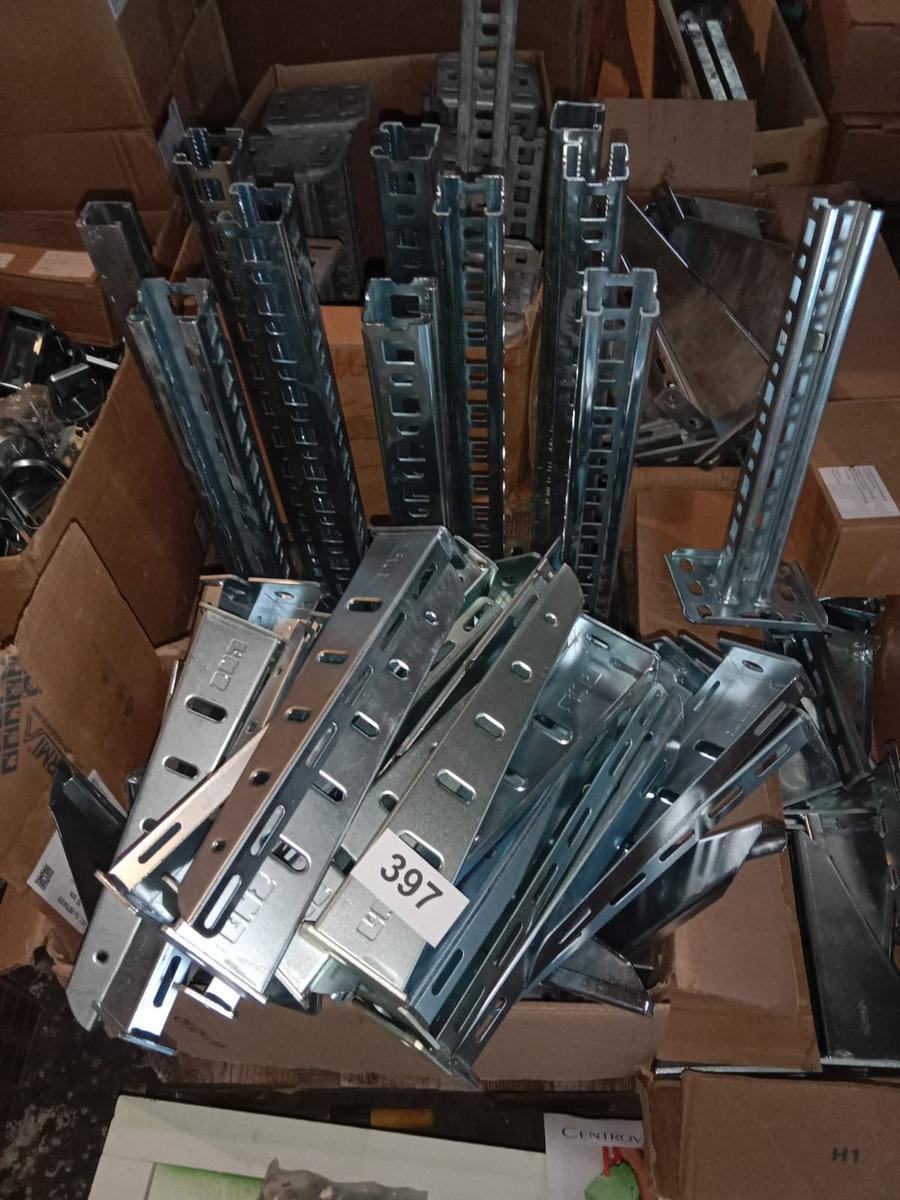 1 Großposten verzinkte Stütz-,Abhängekonsolen