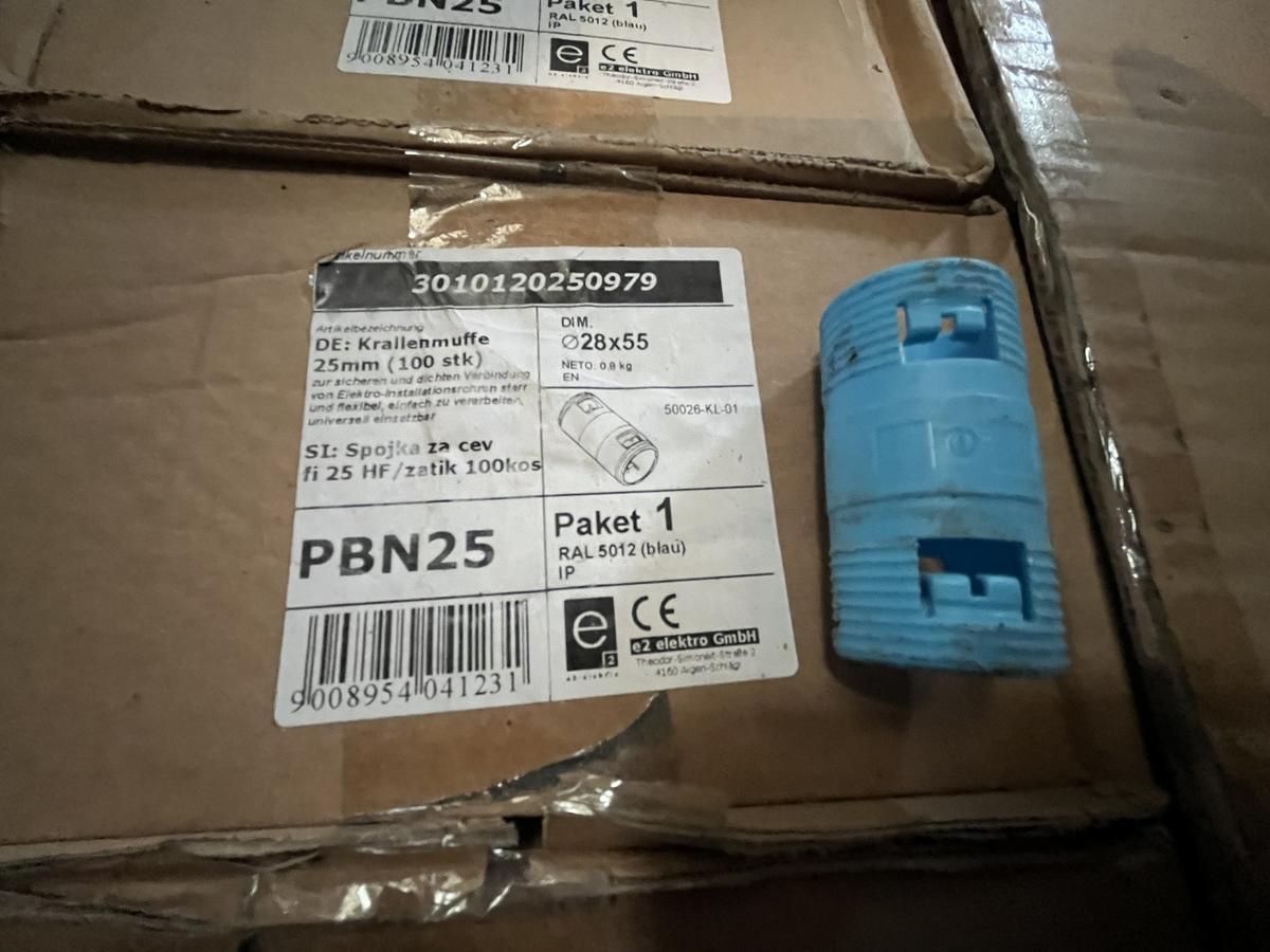 1000 Stk.Kunststoffkrallenmuffen 28/55 mm PBN25?d=2025-12-02 17:17:02