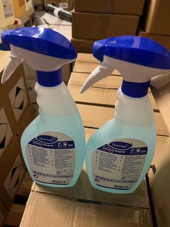 8 Karton à 6 Stk. Suma Rapid Glasreiniger, 0.75L 8 Karton à 6 Stk. Suma Rapid Glasreiniger, 0.75L