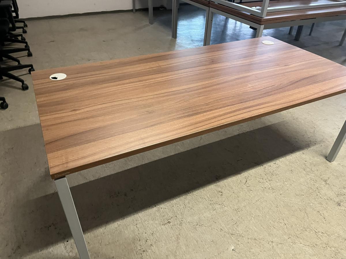 Neudörfler Schreibtisch?d=2025-11-29 09:44:23