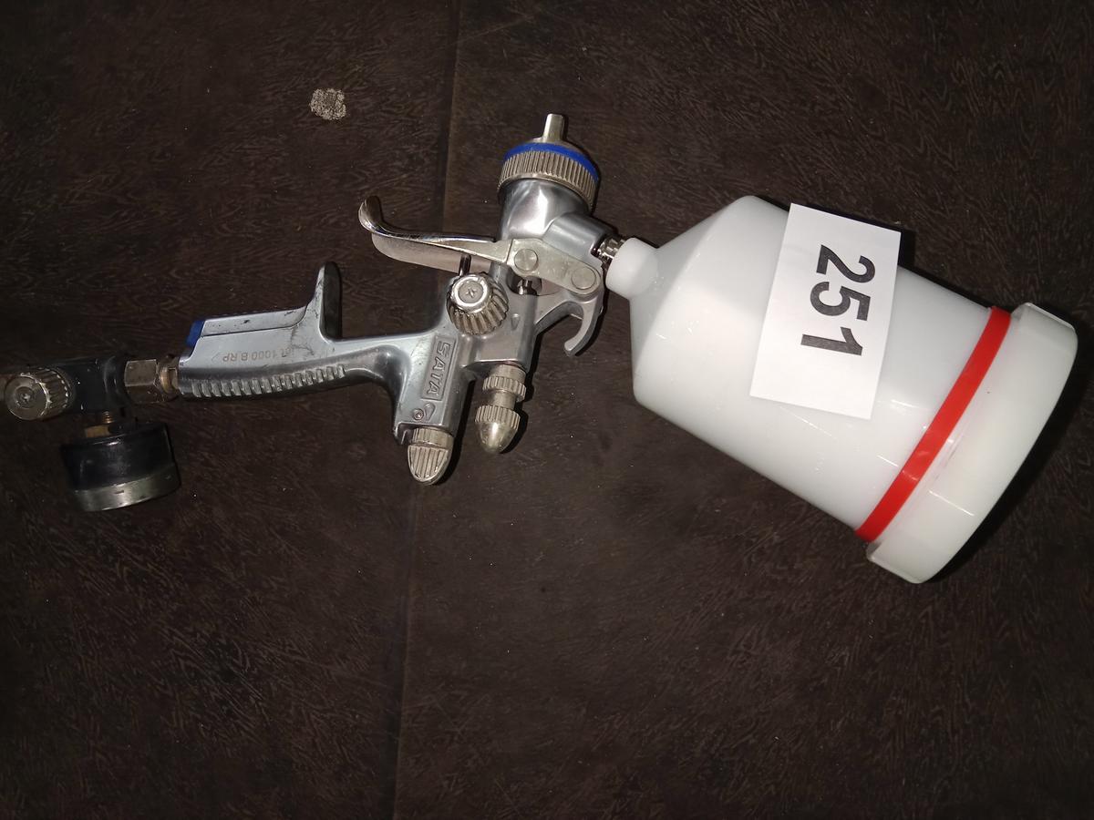 SATA Lackierspritzpistole?d=2025-12-02 18:06:22