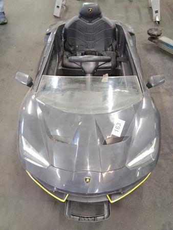 Lamborgini Elektro Kinderauto, Funktion fraglich Lamborgini Elektro Kinderauto, Funktion fraglich