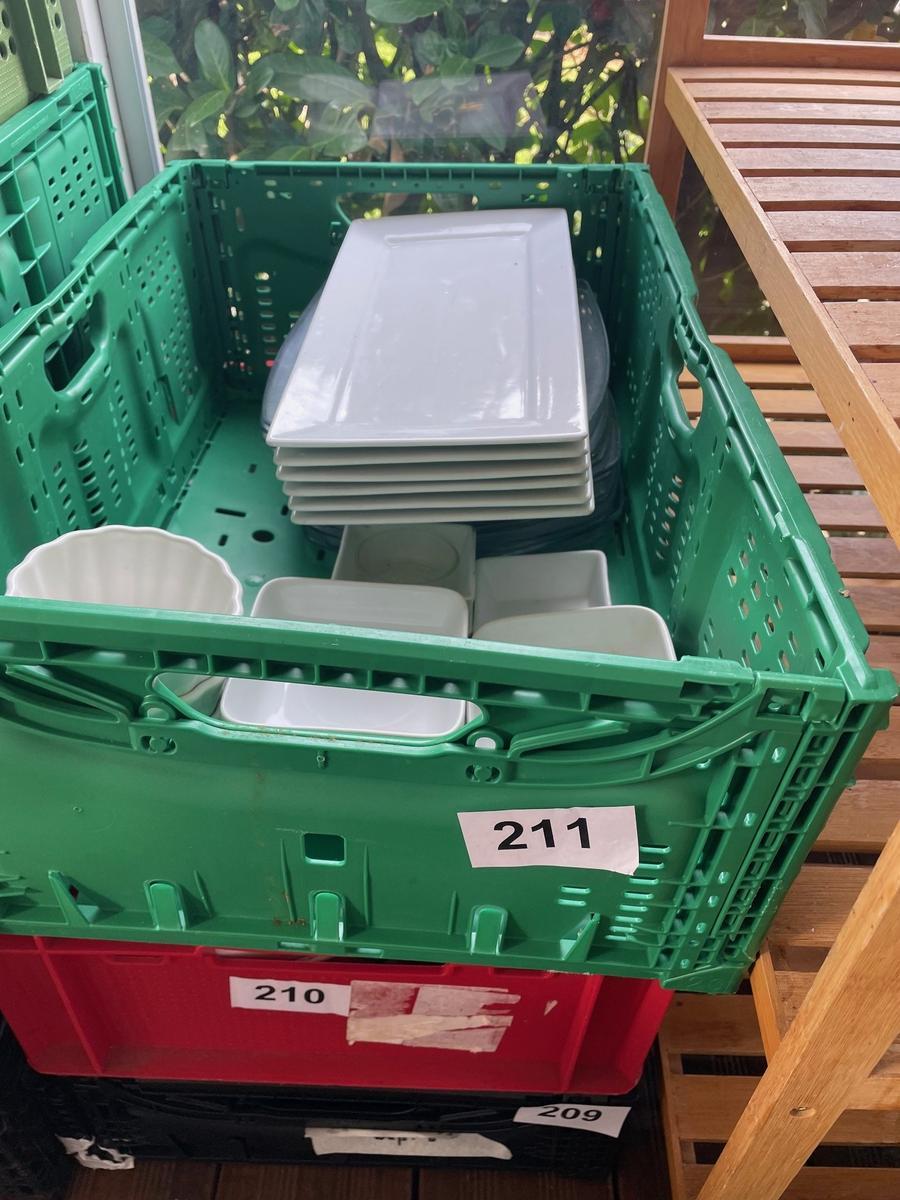 Posten Servierplatten aus Porzellan und Glas?d=2025-12-12 13:12:06