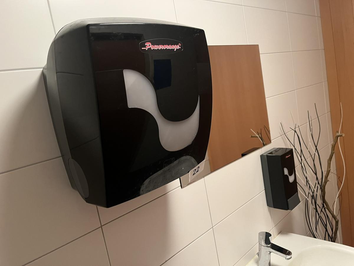 Papier/Seifenspender/WC Set?d=2025-12-12 11:34:05