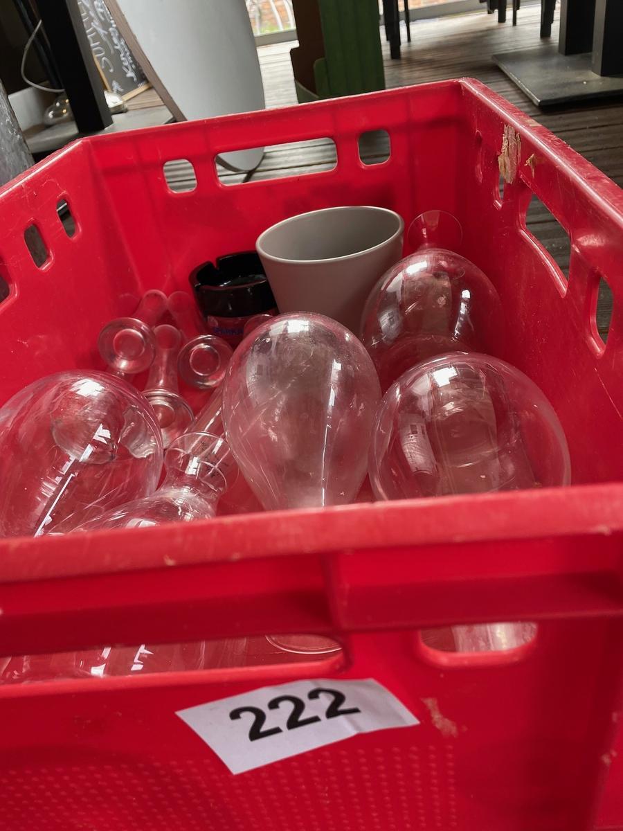 11 Stk. diverse Vasen?d=2025-12-12 14:46:10