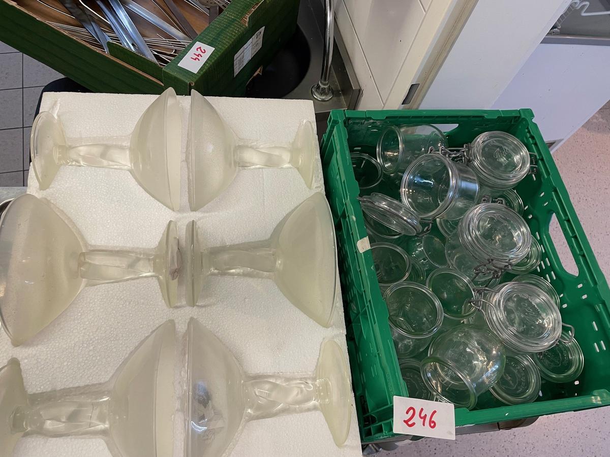 12 Stk. Eisbecher groß und 20 Stk. Dessertgläser mit Deckel