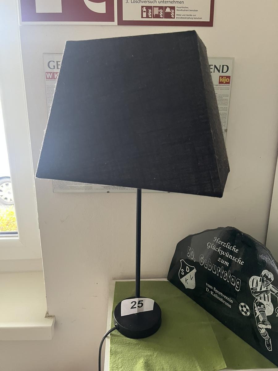 Stehleuchte?d=2025-12-12 11:34:05