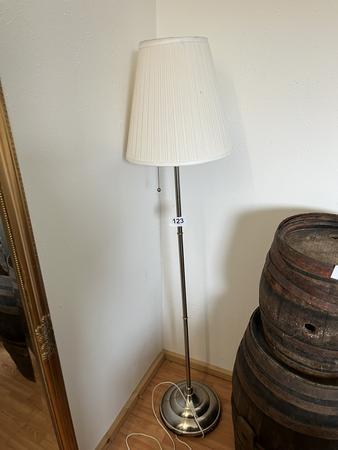 Stehleuchte Stehleuchte