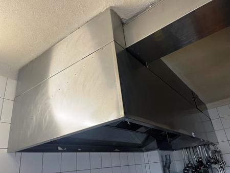 Dunstabzugshaube ca. 300/110/75 cm Dunstabzugshaube ca. 300/110/75 cm