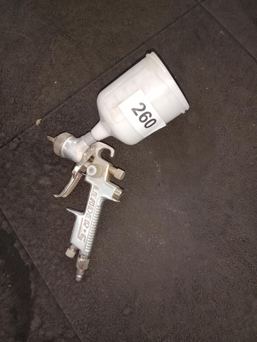 SATA Lackierspritzpistole?d=2025-12-18 18:41:54