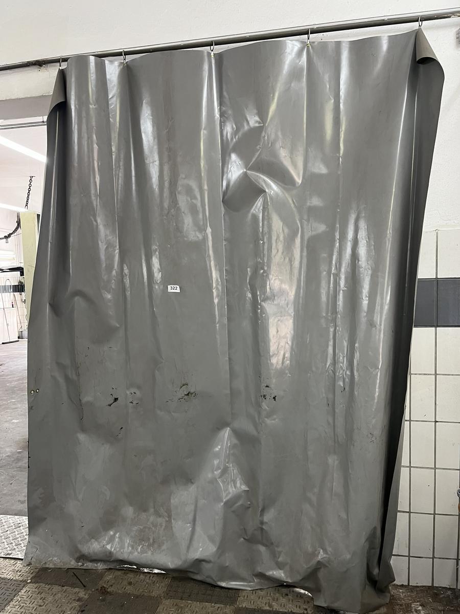 2 teiliger Vorhang, je ca. 260/400 cm?d=2025-12-18 18:40:25