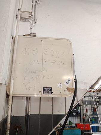 Ölabfüllstation mit Pumpeneinheit / Zapfsäule komplett Ölabfüllstation mit Pumpeneinheit / Zapfsäule komplett