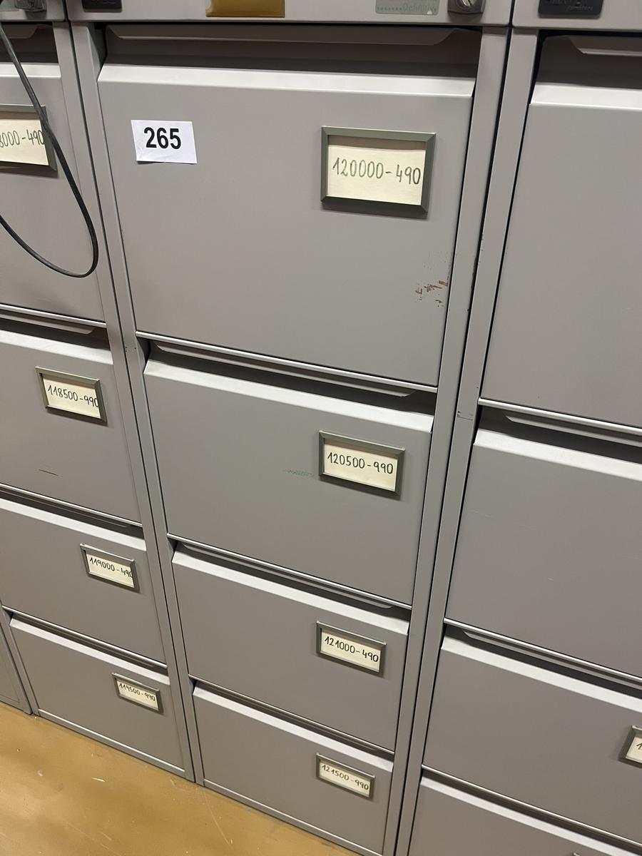 Blech - Werkzeugschrank mit 4 Auszugsladen, 133x40x62cm?d=2025-12-18 20:45:18