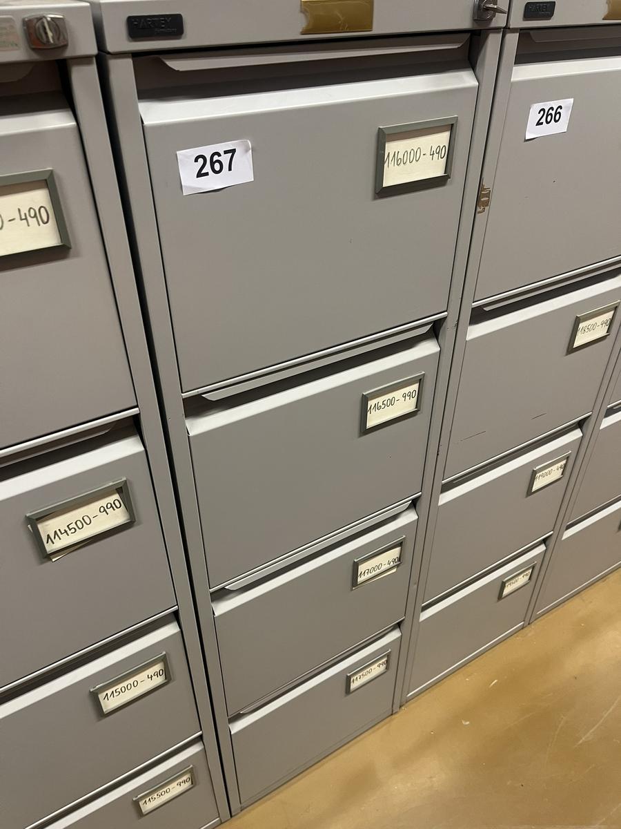 Blech - Werkzeugschrank mit 4 Auszugsladen, 133x40x62cm?d=2025-12-18 20:45:16