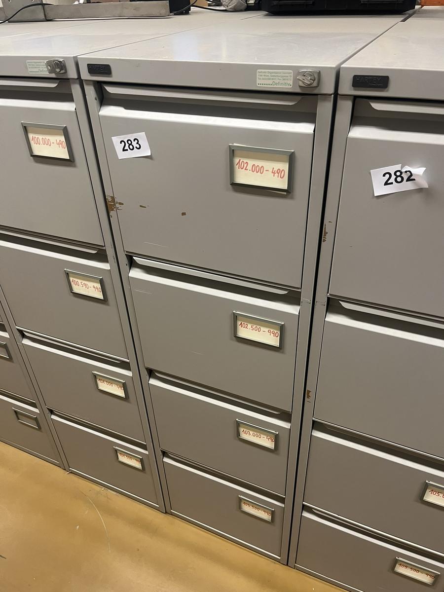 Blech - Werkzeugschrank mit 4 Auszugsladen, 133x40x62cm?d=2025-12-18 20:45:24