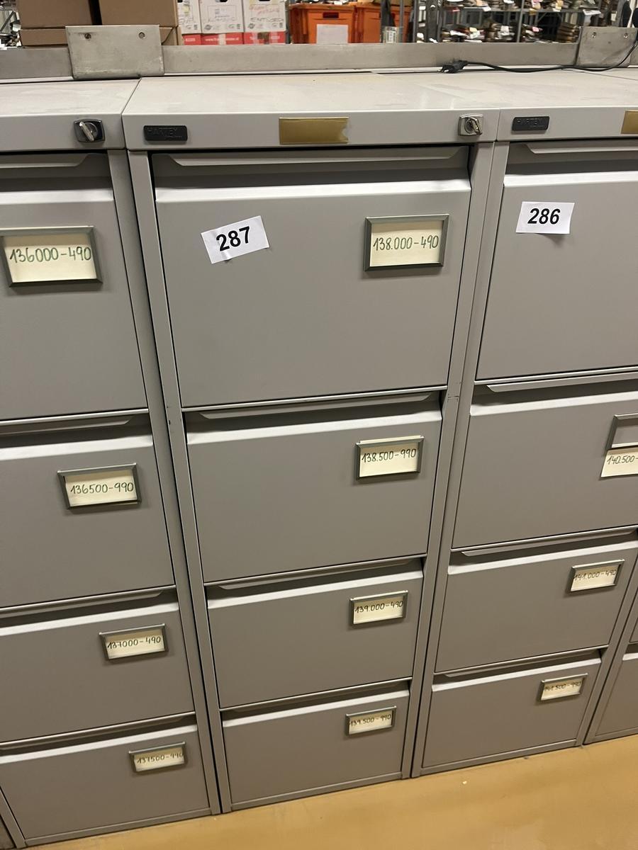 Blech - Werkzeugschrank mit 4 Auszugsladen, 133x40x62cm