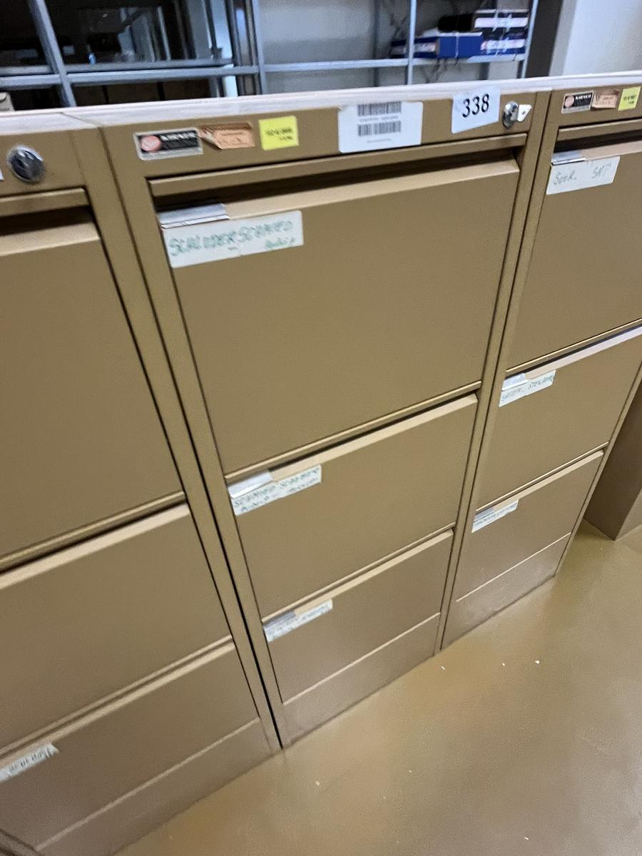 Blech - Werkzeugschrank mit 3 Auszugsladen, 140x80x65cm?d=2025-12-19 22:58:53