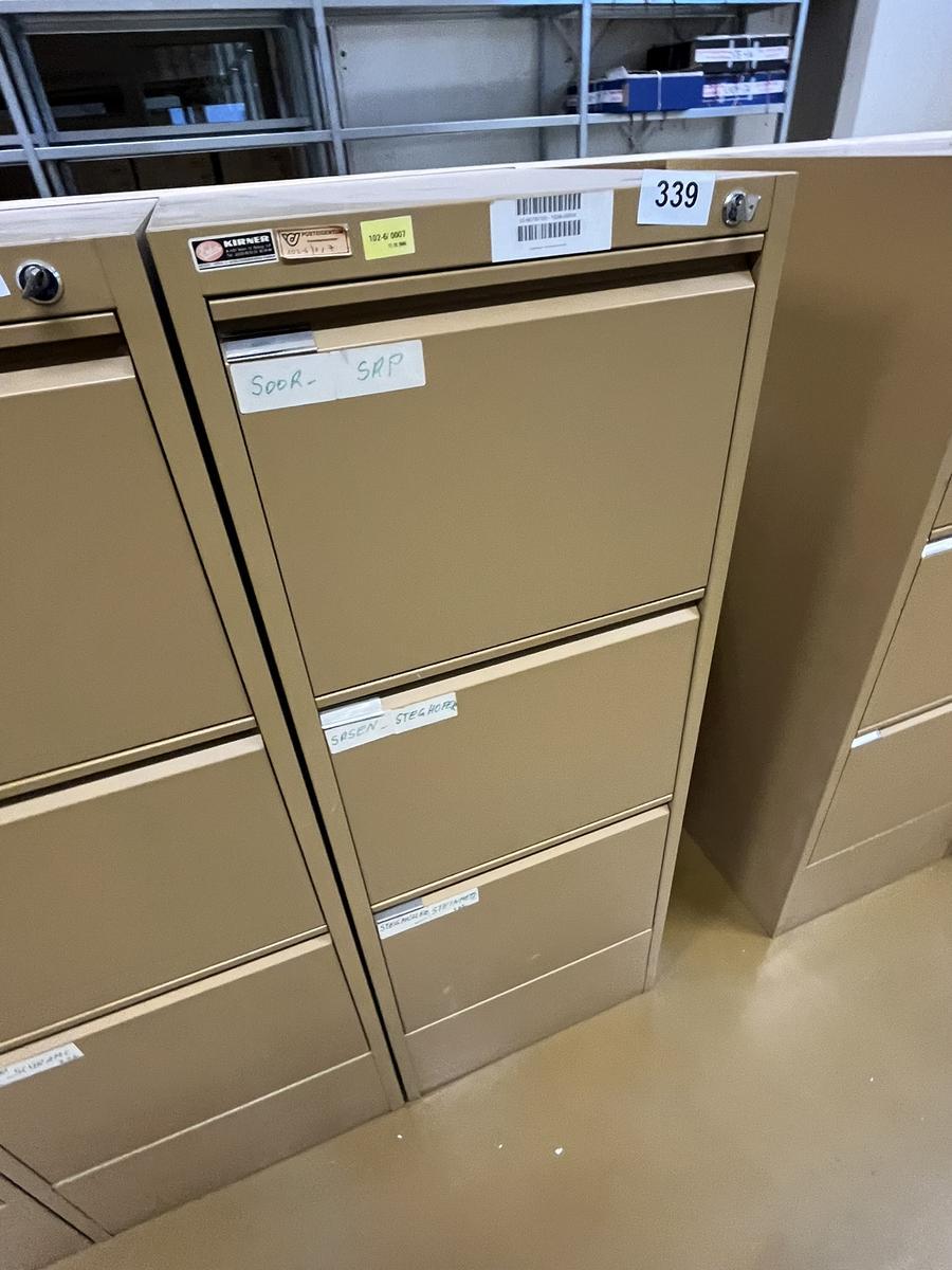 Blech - Werkzeugschrank mit 3 Auszugsladen, 140x80x65cm?d=2025-12-19 05:31:23