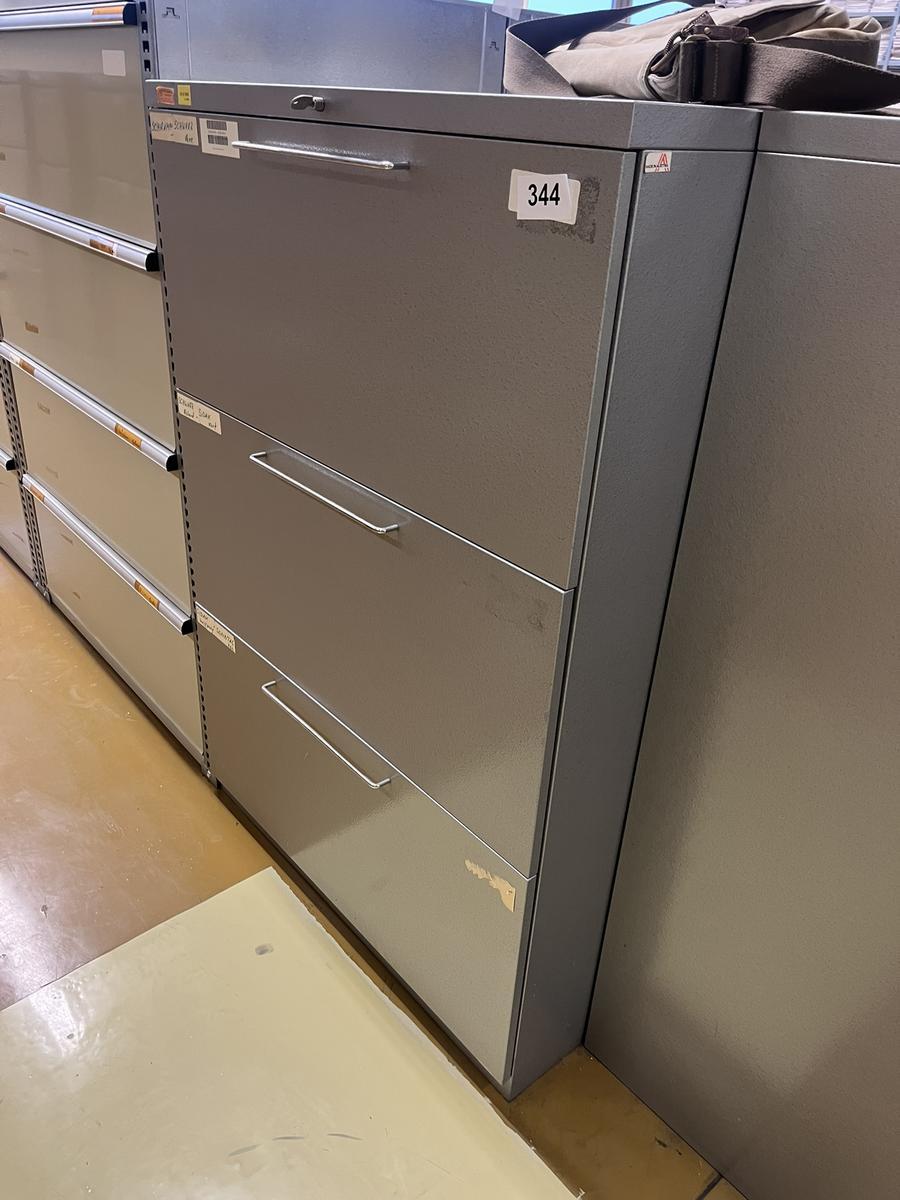 Blech - Werkzeugschrank mit 3 Auszugsladen, 92x64x135cm?d=2025-12-19 05:28:08