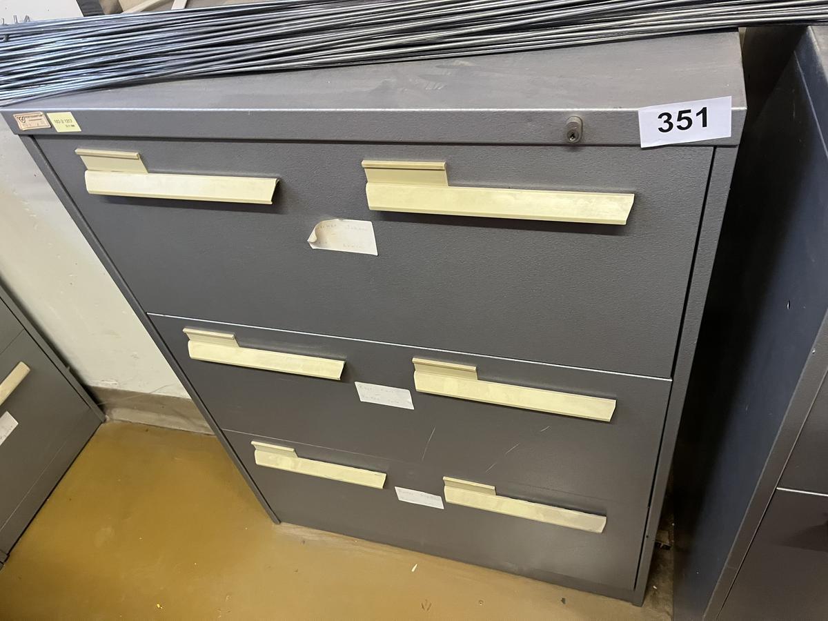 Blech - Werkzeugschrank mit 3 Auszugsladen, 104x81x68cm?d=2025-12-20 00:44:49