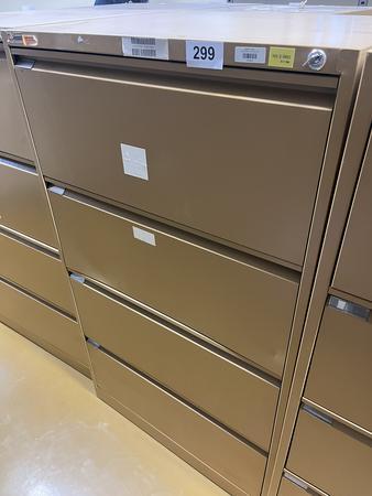 Blech - Werkzeugschrank mit 3 Auszugsladen, 140x52x65cm Blech - Werkzeugschrank mit 3 Auszugsladen, 140x52x65cm