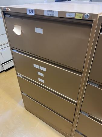 Blech - Werkzeugschrank mit 3 Auszugsladen, 140x80x65cm Blech - Werkzeugschrank mit 3 Auszugsladen, 140x80x65cm
