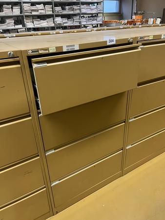 Blech - Werkzeugschrank mit 3 Auszugsladen, 140x52x65cm Blech - Werkzeugschrank mit 3 Auszugsladen, 140x52x65cm