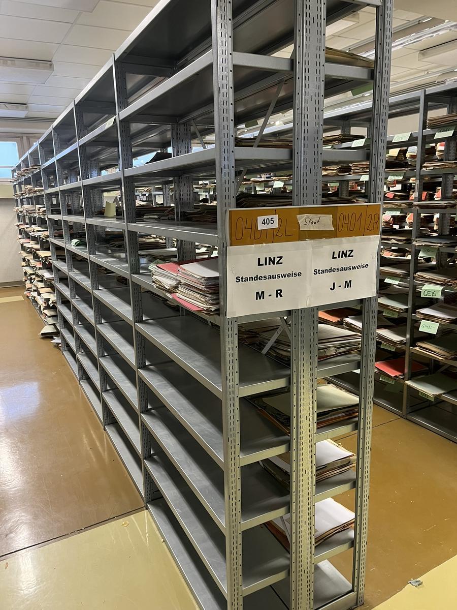 ca. 7.8 Laufmeter Steckregalanlage mit Fachb&ouml;den, 60cm tief, 224cm hoch