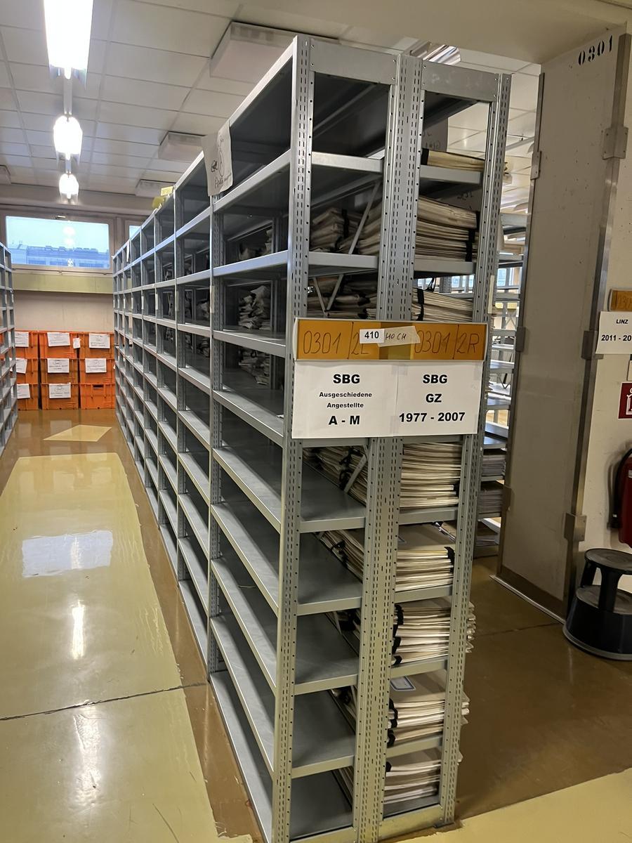 ca. 7.8 Laufmeter Steckregalanlage mit Fachb&ouml;den, 60cm tief, 224cm hoch?d=2025-12-18 20:51:41