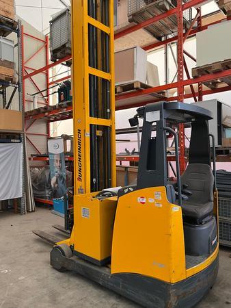 Jungheinrich Schubmaststapler ETV325