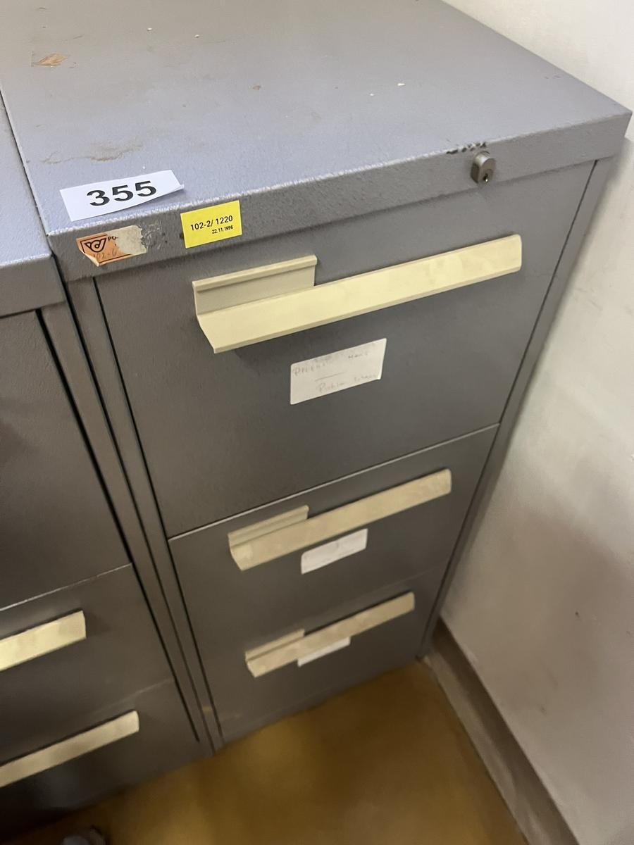 Blech - Werkzeugschrank mit 3 Auszugsladen, 104x42x68cm?d=2026-01-10 05:40:43