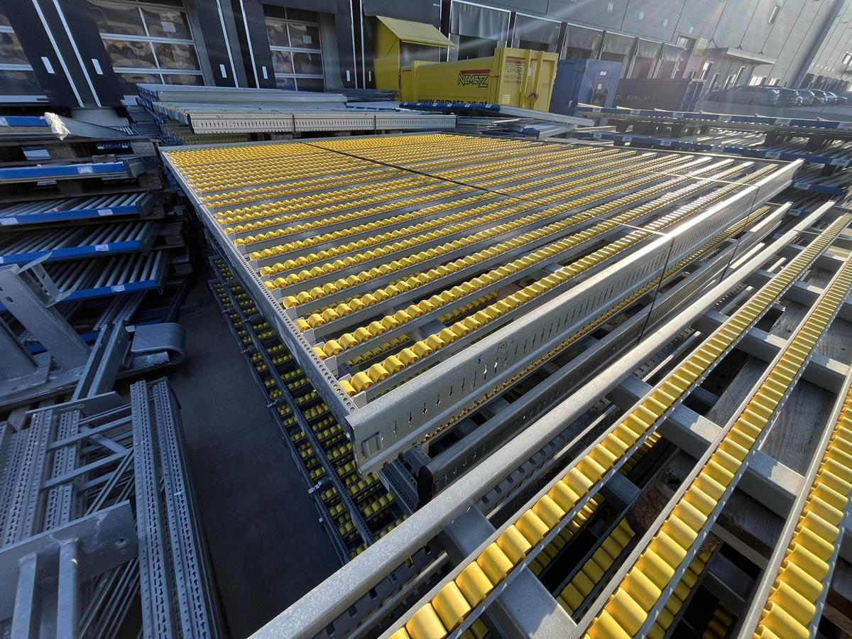 7 Stk. SCH&Auml;FER Rollregale f&uuml;r St&uuml;ckgut ca.243/270/45 cm?d=2026-01-13 17:52:14