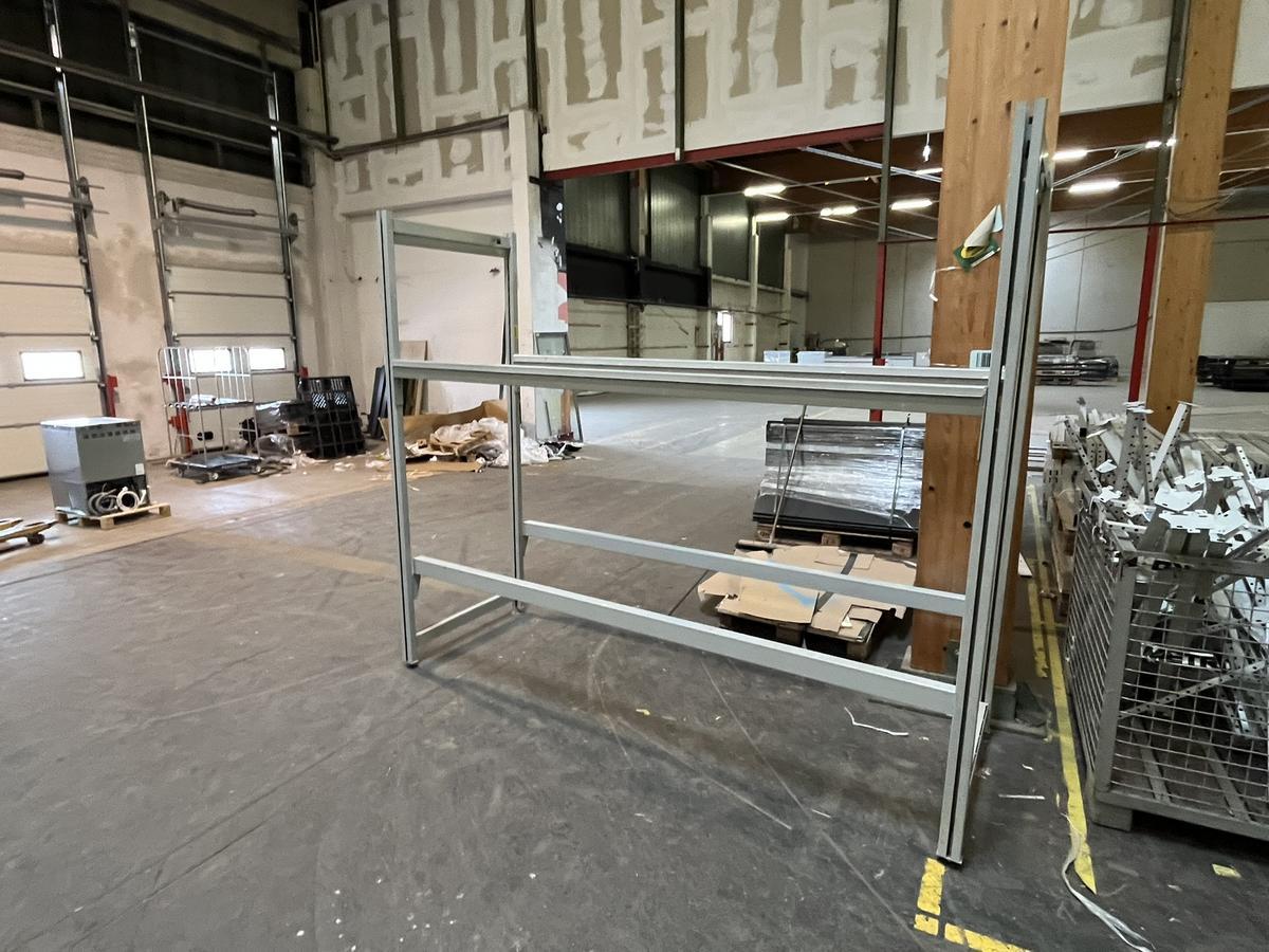 ca. 18 Laufmeter Regalanlage, 10 Stk. Regalsteher, ca. 2600x950x2200mm, Auflagebreite ca. 900mm, 36 Stk. Balken?d=2026-01-13 17:45:41