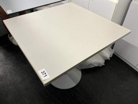 Besprechungstisch, ca. 80x80x72cm