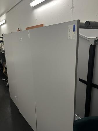 8 Stk. Tische, je 80x180cm